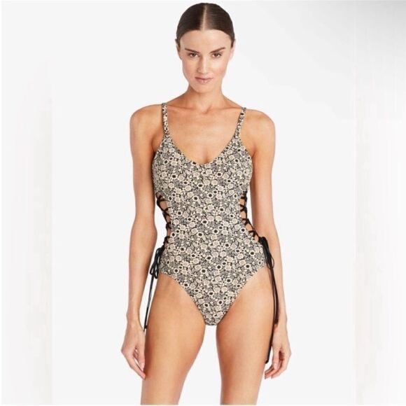 ROBIN PICCONE NWT AUBREY FLORAL LACE UP ONE PIECE IN IVORY AND BLACK SIZE 6 - Picture 1 of 10